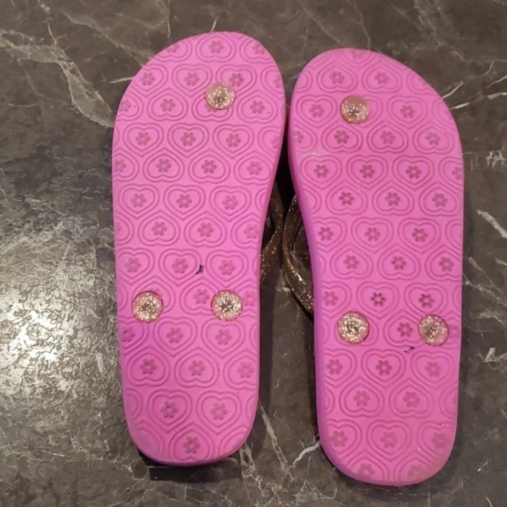 Children's place flip flops‎ size 12/13